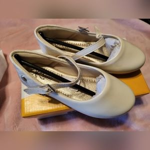 Girls off-white dress shoes